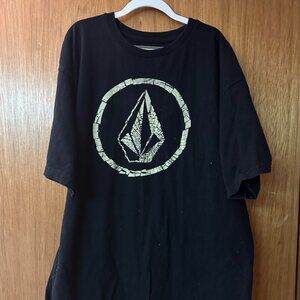 Used Men's Volcom T- Shirt Black with Cream Logo on Front Sz XL